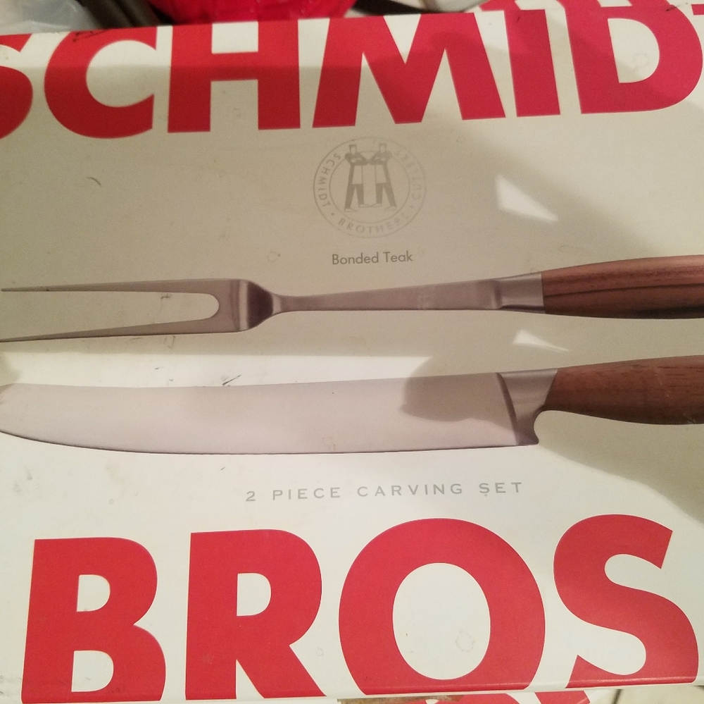 Carving set